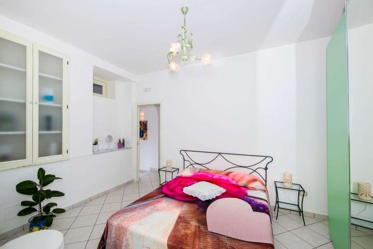 Villa Laura Amazing Breakfast,Private Outdoor Hot Tub, Positano Experience ภายนอก รูปภาพ